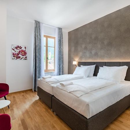 Hotel Dvorec Tolmin Eksteriør billede