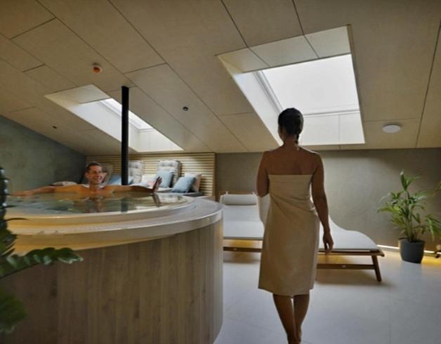 Hotel Dvorec Tolmin Eksteriør billede